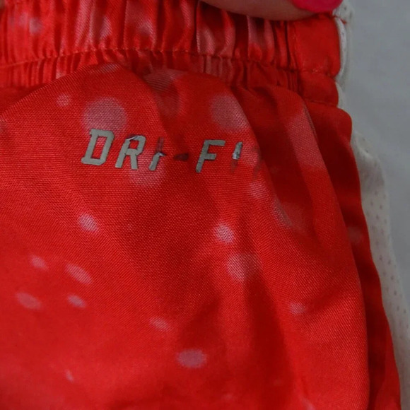 Nike Dri-Fit Girls Athletic Running Shorts Red Size 4T with Mesh Sides Liner - Picture 3 of 9